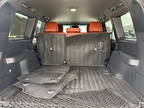 Used 2024 Toyota Land Cruiser image 7