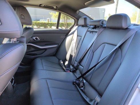 Used 2025 BMW 330i Sedan w/ Premium Package image 31