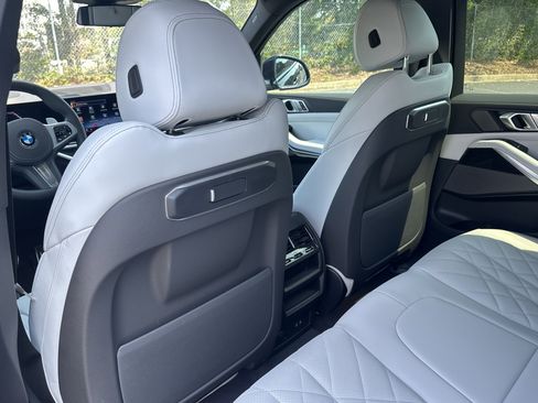 New 2026 BMW X5 xDrive40i w/ M Sport Package image 22