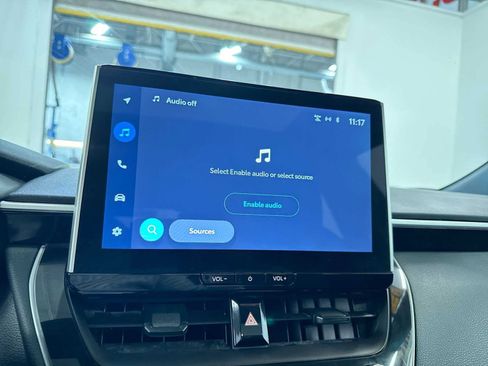 Used 2025 Toyota Corolla SE w/ SE Premium Package image 24