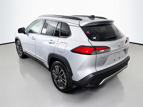 New 2026 Toyota Corolla Cross XLE image 5