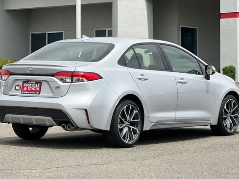 Certified 2022 Toyota Corolla SE FWD image 2