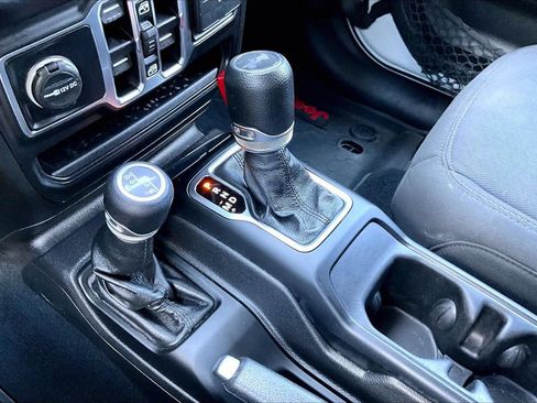 Used 2022 Jeep Wrangler Unlimited Sport w/ Sun And Sound Package AWD/4WD image 29