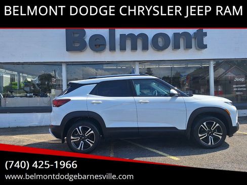 Used 2023 Chevrolet TrailBlazer LT AWD/4WD image 1