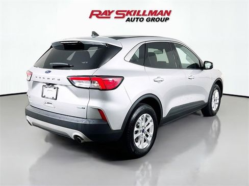 Used 2020 Ford Escape SE image 7