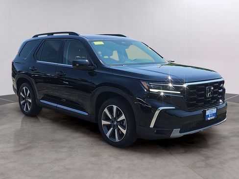 Certified 2023 Honda Pilot Elite image 3