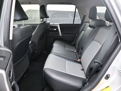 Used 2022 Toyota 4Runner SR5 Premium w/ Moonroof Package RWD image 11