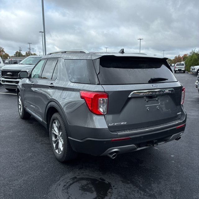 Used 2021 Ford Explorer Limited w/ Equipment Group 301A AWD/4WD image 8