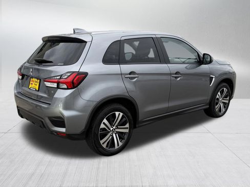 Used 2025 Mitsubishi Outlander Sport SE AWD/4WD image 8