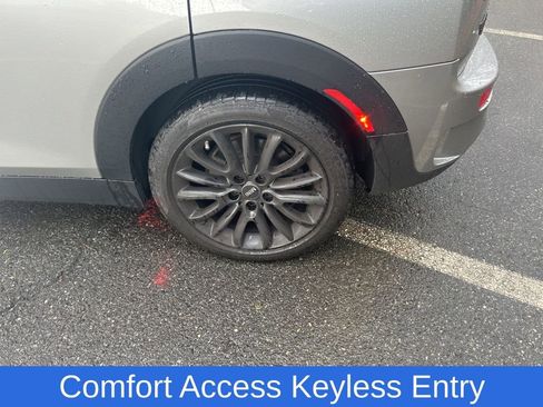 Used 2024 MINI Cooper Clubman S w/ Signature Upholstery Package image 4