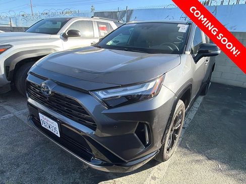 Used 2022 Toyota RAV4 XSE AWD/4WD image 3