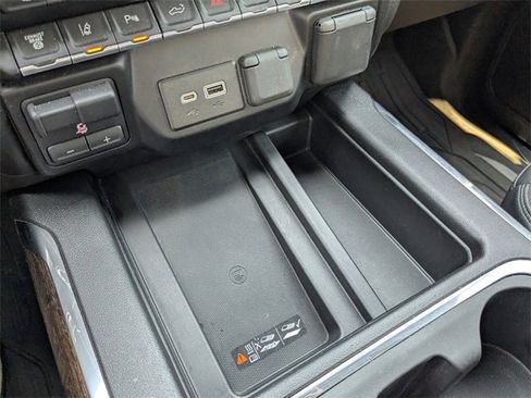 Used 2023 GMC Sierra 2500 Denali w/ Denali Ultimate Package image 27