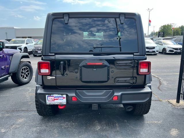 Used 2022 Jeep Wrangler Rubicon w/ Cold Weather Group AWD/4WD image 5
