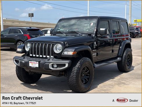 Used 2021 Jeep Wrangler Unlimited Sahara AWD/4WD image 1