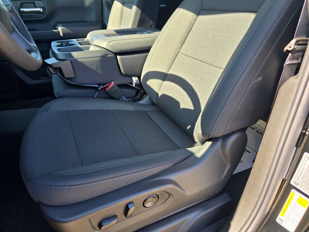 New 2026 Chevrolet Silverado 2500 Custom w/ Custom Convenience Package AWD/4WD image 15
