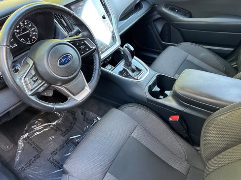 Used 2020 Subaru Outback Premium image 4