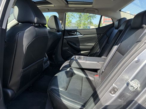 Used 2023 Nissan Maxima SL FWD image 10