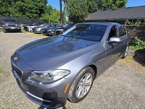 Used 2014 BMW 528i xDrive Sedan AWD/4WD image 1