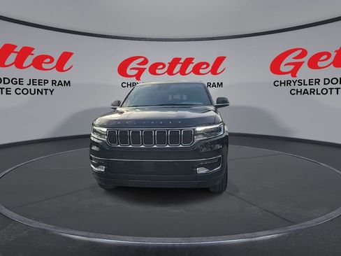 New 2025 Jeep Wagoneer 2WD w/ Convenience Group I image 3