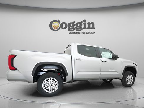 New 2026 Toyota Tundra SR5 image 23