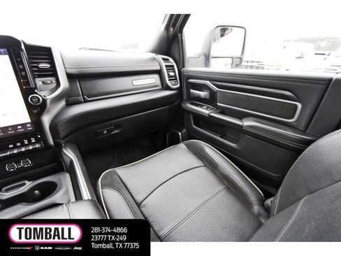 Used 2024 RAM 3500 Laramie w/ Sport Appearance Package image 11