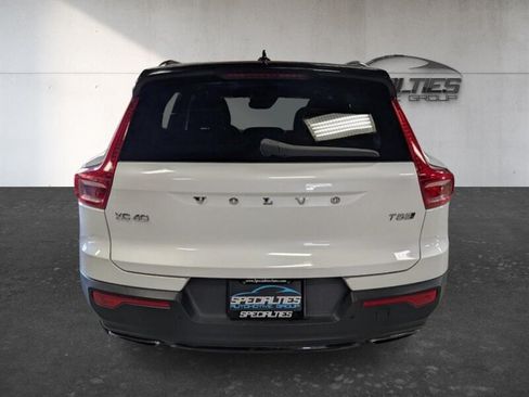 Used 2019 Volvo XC40 T5 R-Design AWD/4WD image 9