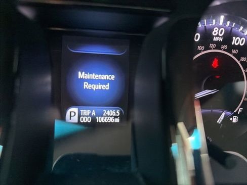 Used 2014 Toyota Avalon Limited w/ Technology Package image 8