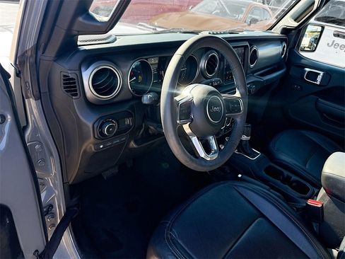 Used 2023 Jeep Wrangler Unlimited Rubicon 4xe w/ Steel Bumper Group image 10