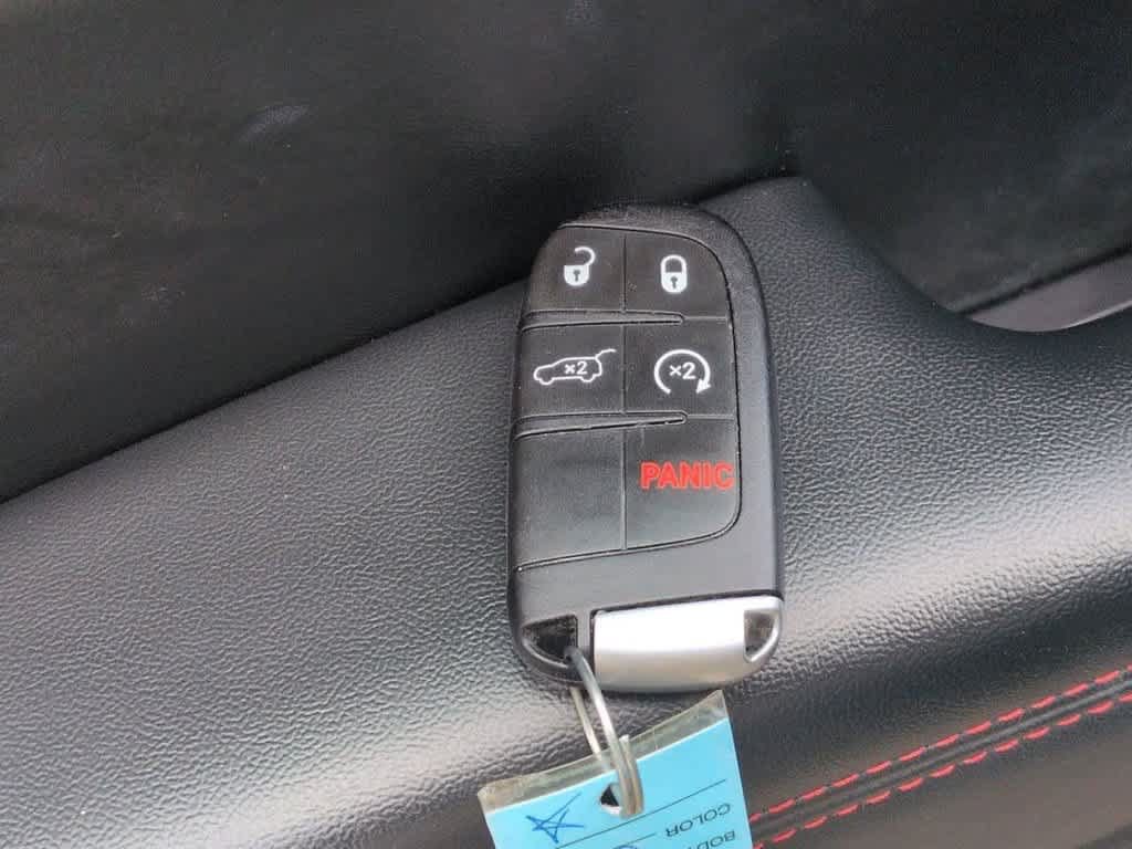 Used 2021 Jeep Grand Cherokee Trailhawk w/ Trailhawk Luxury Group AWD/4WD image 37
