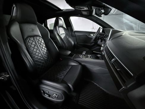 Used 2019 Audi S4 Prestige w/ Prestige Package image 28
