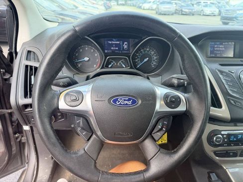 Used 2012 Ford Focus SEL FWD image 11