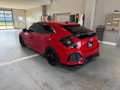 Used 2017 Honda Civic Sport Touring image 5