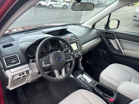 Used 2017 Subaru Forester 2.5i w/ Alloy Wheel Package AWD/4WD image 12