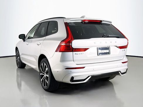 Used 2025 Volvo XC60 B5 Plus AWD/4WD image 5