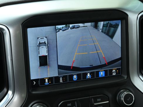 Used 2020 Chevrolet Silverado 2500 LTZ w/ LTZ Texas Edition AWD/4WD image 16