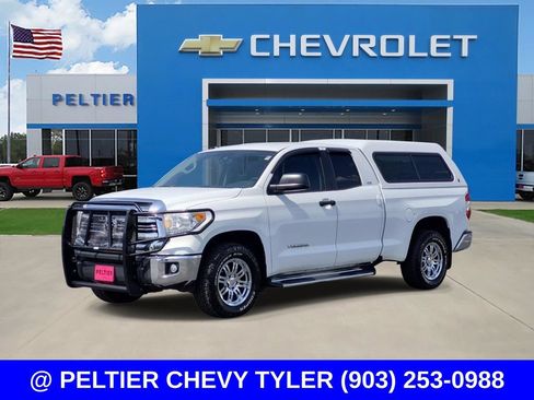 Used 2017 Toyota Tundra SR5 w/ SR5 Upgrade Package RWD image 3