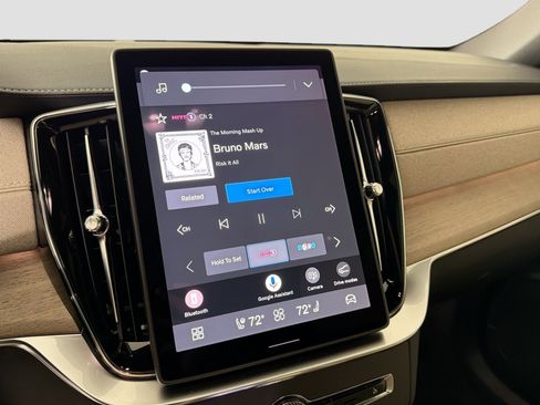 New 2026 Volvo XC90 B5 Core w/ Protection Package Premier AWD/4WD image 14