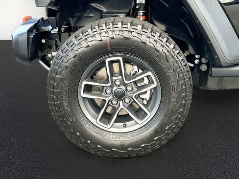 New 2026 Jeep Gladiator Mojave image 19