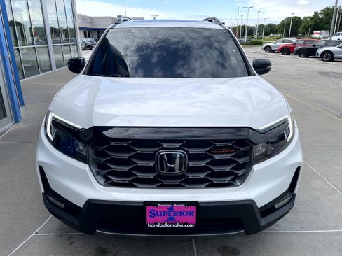 Used 2023 Honda Passport TrailSport image 5