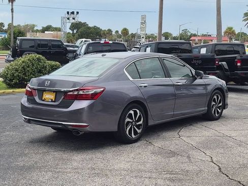 Used 2017 Honda Accord EX-L image 5