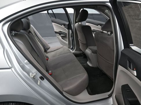 Used 2012 Honda Accord LX image 29