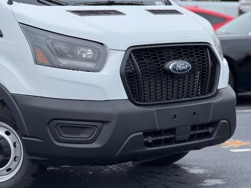 New 2025 Ford Transit 250 148 Medium Roof image 4