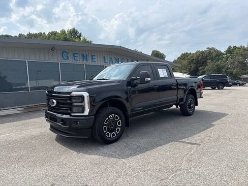 Used 2025 Ford F250 Platinum AWD/4WD image 4
