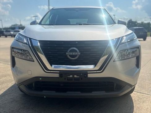 Used 2022 Nissan Rogue SV AWD/4WD image 9