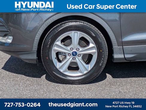 Used 2015 Ford Escape SE w/ Equipment Group 201A FWD image 10