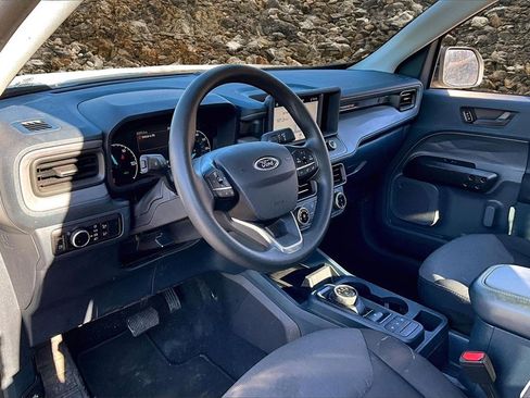 Used 2023 Ford Maverick XL image 11