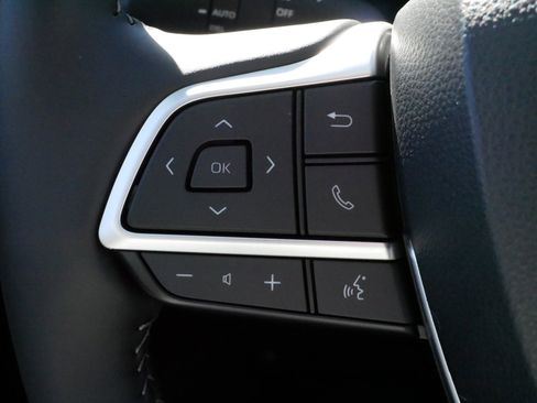 Certified 2025 Toyota Highlander Limited image 26