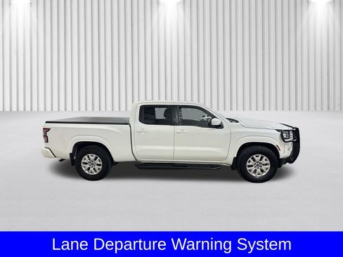 Used 2022 Nissan Frontier SV w/ Technology Package AWD/4WD image 5