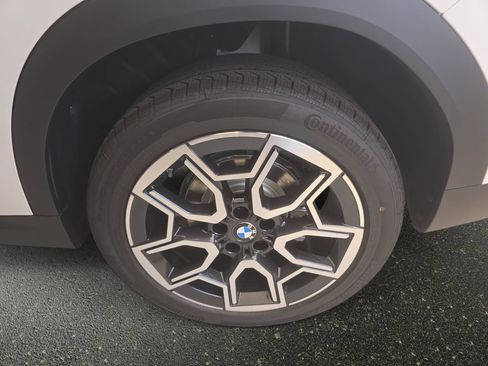 New 2026 BMW X2 xDrive28i w/ Convenience Package AWD/4WD image 15