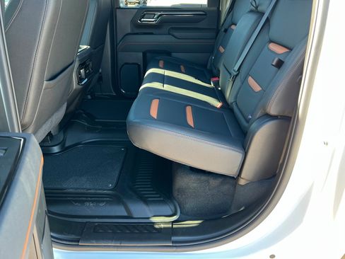 Certified 2025 GMC Sierra 2500 AT4 image 22